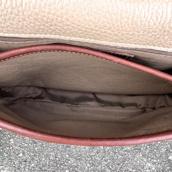 COACH Vintage USA 90s Sheridan Mayfield Handmade Taupe Pebbled Crossbody Bag - Picture 7 of 8